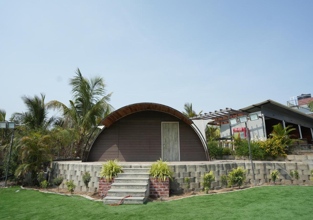 Palm Beach Resort Valsad エクステリア 写真